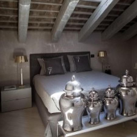 Seven Historical Suites Trieste Rum bild